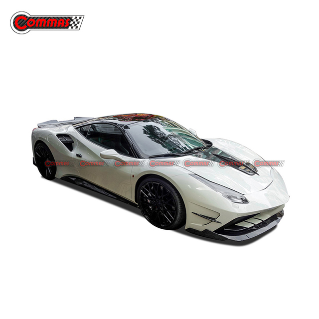 Kit de carroceria de fibra de carbono estilo Misha para Ferrari 488
