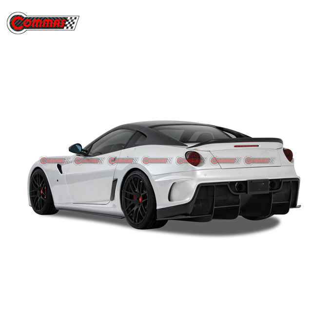 Kit de carroceria de meio carbono estilo Vorsteiner para Ferrari 599