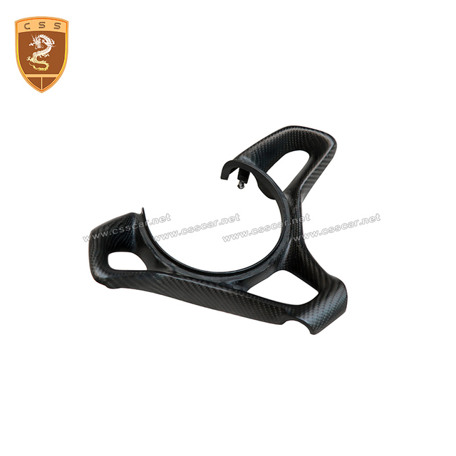 Acabamento interno em fibra de carbono do McLaren 540C-570S