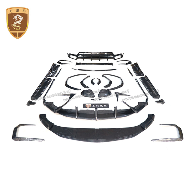 Lamborghini Urus modificado TOPCAR kit de carroceria de fibra de carbono