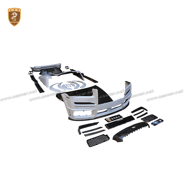 Kit de carroceria Mansory modificado pela Rolls-Royce Cullinan