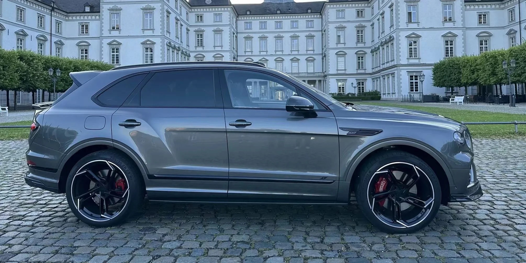 Kit de corpo em fibra de carbono Bentley Bentayga